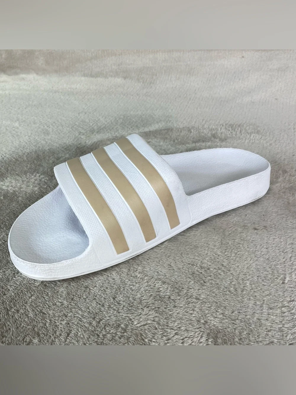 Adidas Adilette Aqua Slide Sandals Women 9 Men 8 White Gold Slip On Water NEW‎